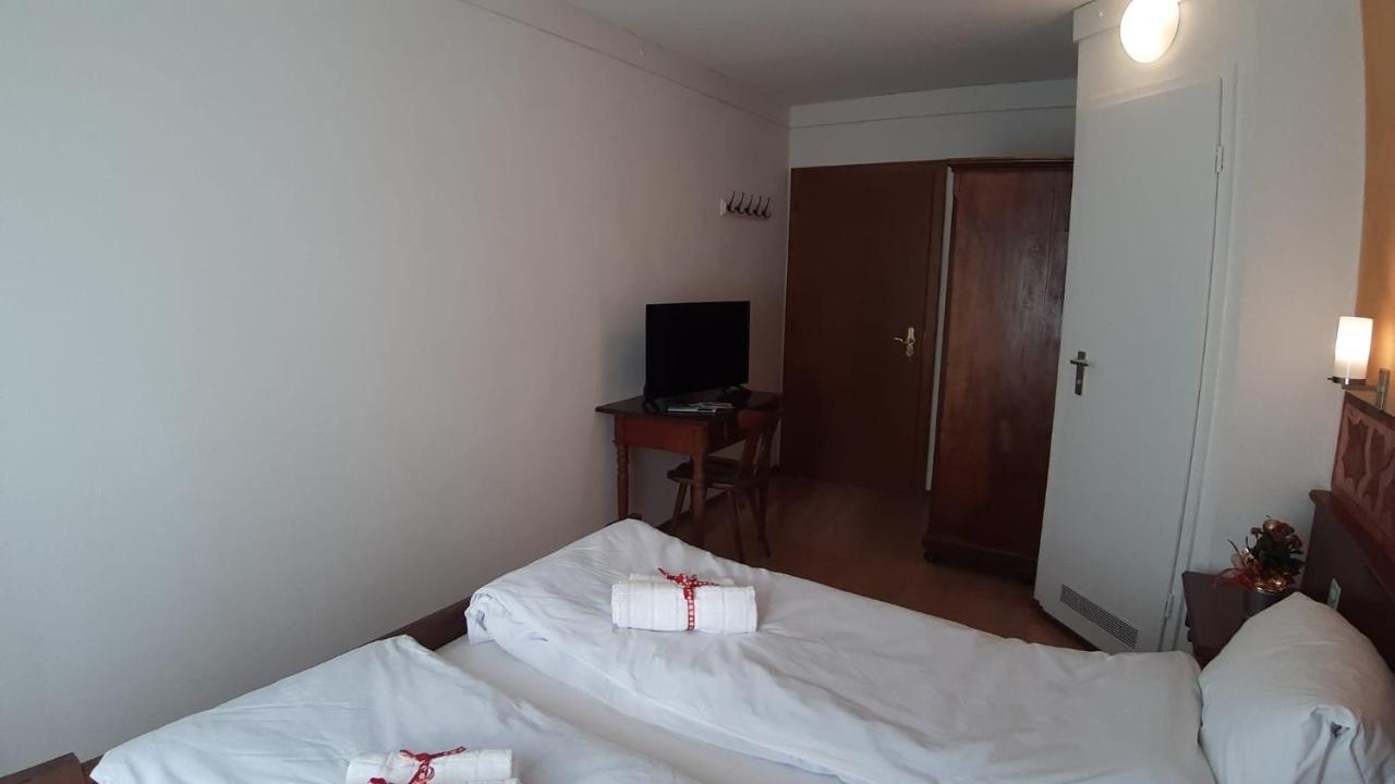 Hotel Post Cunter Biancardi Savognin Exteriör bild