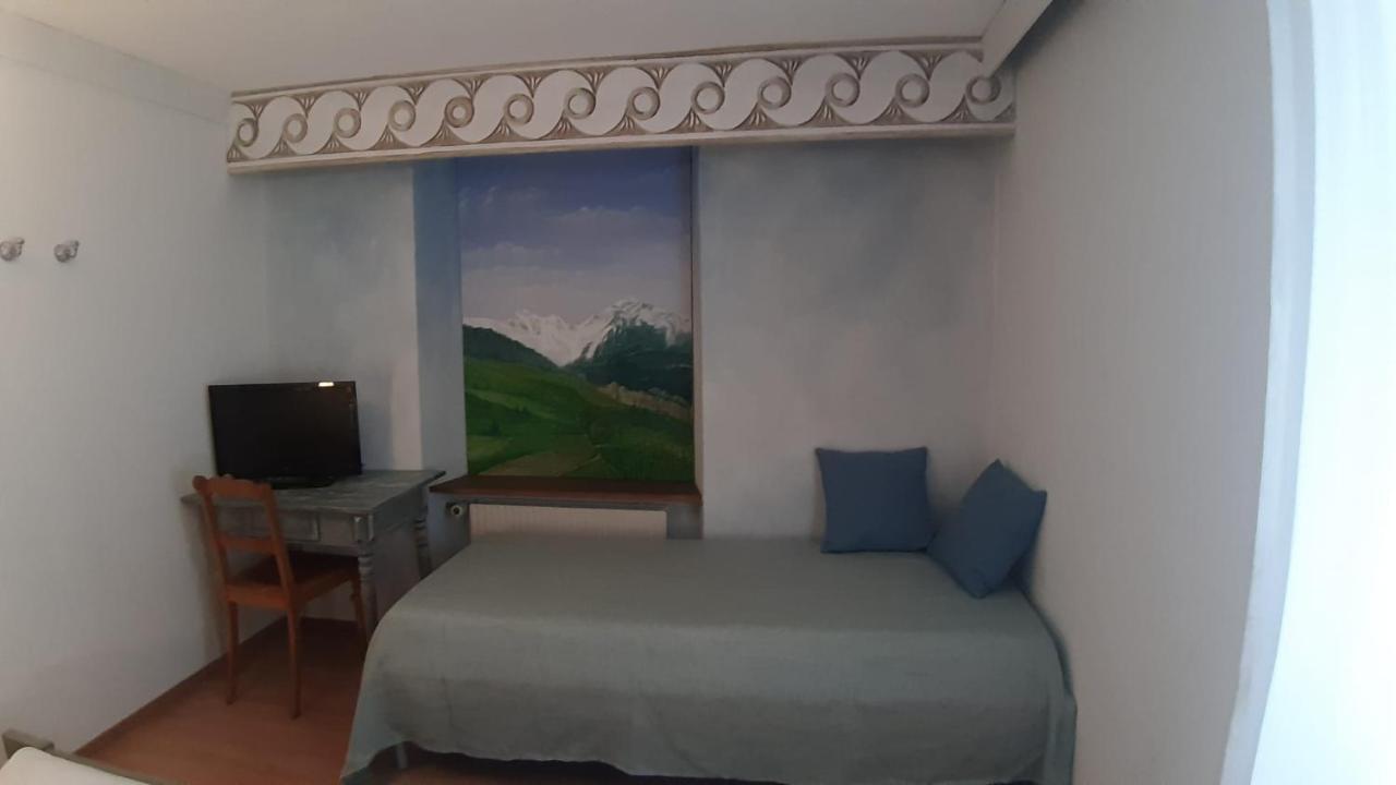 Hotel Post Cunter Biancardi Savognin Exteriör bild